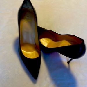So Kate Patent Pointed-Toe Red Sole Pump 4.7’